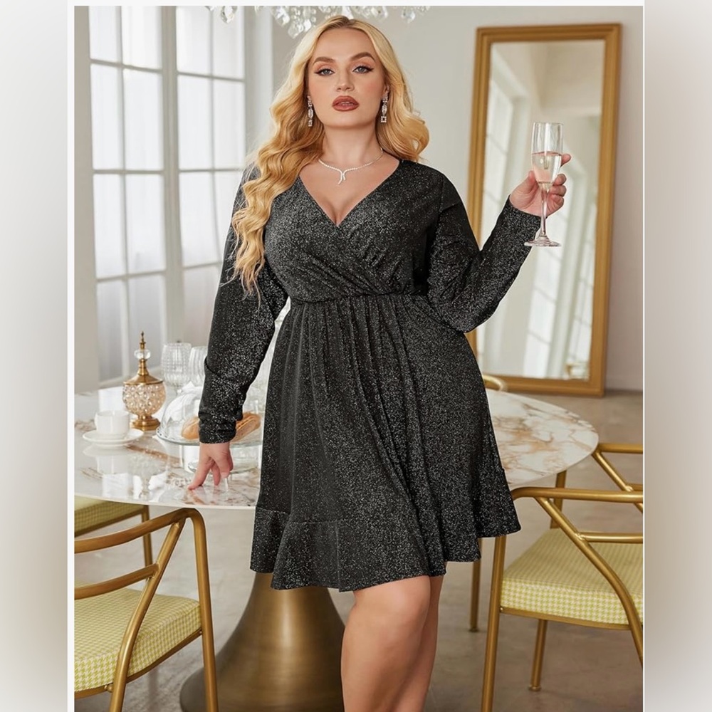 NWT IN'VOLAND  Womens Glitter Dress V Neck Long Sleeve Club Cocktail Party